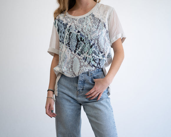 Blusa-gris con animal print